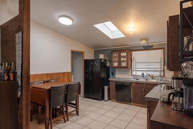 1201 SW 28th St #15 (6 of 20)