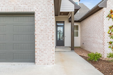 102 Queen Palm Cir, Broussard, LA 70518 - photo 3