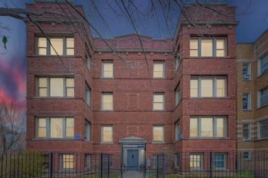 4653 N Lawndale Ave unit 3S, Chicago, IL 60625 - photo 2