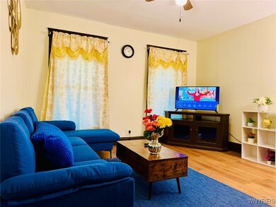  Living room or family room has 2 updated windows