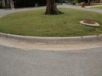 2434 S College Dr, Fayetteville, AR 72701 - photo 5