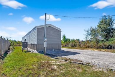 824 County Road 3558, Cleveland, TX 77327 - photo 2