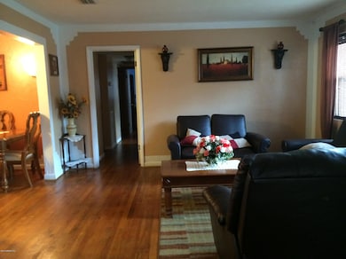 2433 Sam Rd, Jacksonville, FL 32216 - photo 4