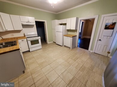 266 S 4th St unit FRONT, Hamburg, PA 19526 - photo 2