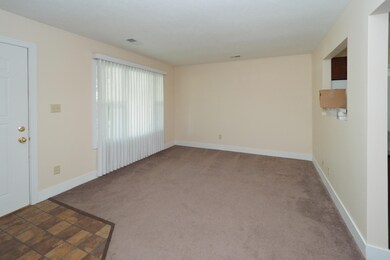 3327 Alpine St-104