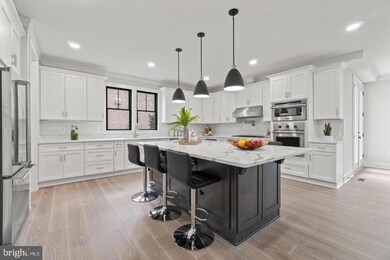 407 Orleans Cir SW, Vienna, VA 22180 - photo 7