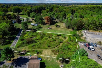 112 Elgie Ln, Butler, PA 16001 - photo 4