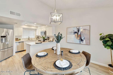 914 S Melody Ln unit 7, Tempe, AZ 85281 - photo 5