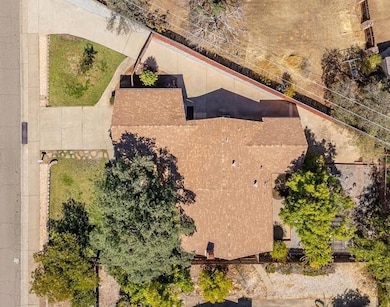 1605 Wisconsin Ave, Redding, CA 96001 - photo 2