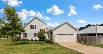 245 Chloe Ct, Dothan, AL 36303 - photo 2