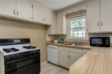 11418 W 70th Terrace, Shawnee, KS 66203 - photo 6