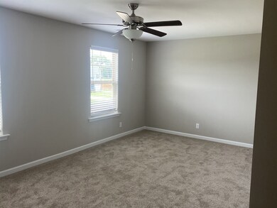 bonus room with closet! can be a 4th bedroom