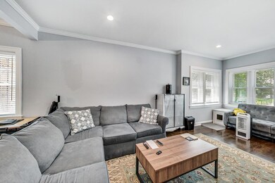 6135 N Fairfield Ave, Chicago, IL 60659 - photo 7