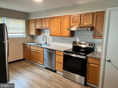 521 E Lancaster Ave unit B, Shillington, PA 19607 - photo 6