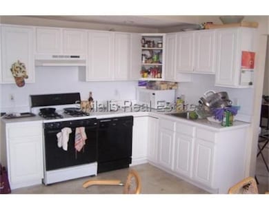 826 Mount Auburn St unit 1, Watertown, MA 02472 - photo 3