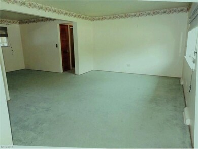 336 Thelma Dr, Sheffield Lake, OH 44054 - photo 5