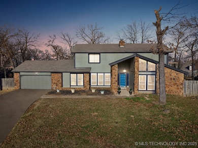 2323 N Union Place, Tulsa, OK 74127 - photo 2