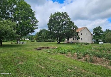 37 Perry Ln, Cambridge, NY 12816 - photo 3