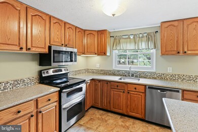 7004 Deep Cup, Columbia, MD 21045 - photo 6