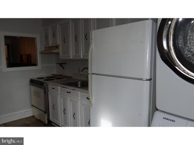 1323 Locust St, Reading, PA 19604 - photo 6