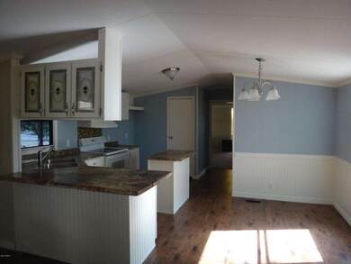 Kitchen dining