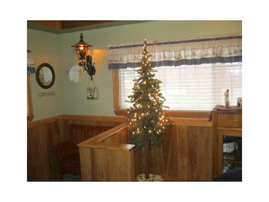 Entry/Foyer. Welcoming entry leads into the dining