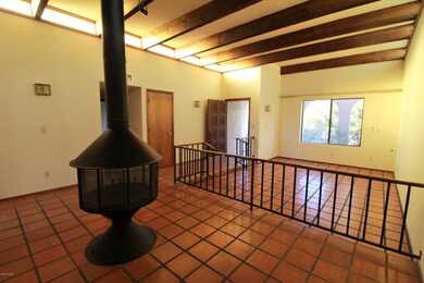 5 Living Room