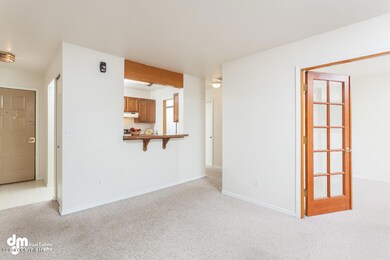 Living Room 20160526-DW-2211-SMALL