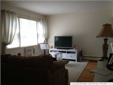 53 Foote Ave, Staten Island, NY 10301 - photo 2