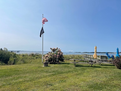 14 Oak St, Stonington, CT 06378 - photo 2