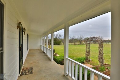 241 Bynum Ln, Abilene, TX 79602 - photo 6