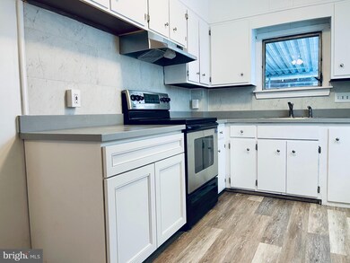 1410 N 10th St, Reading, PA 19604 - photo 7