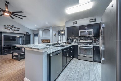 1509 Ledgestone Dr, Brandon, FL 33511 - photo 7