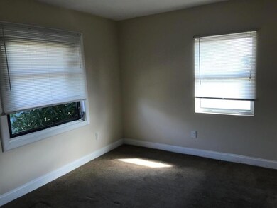 305 Cypress Dr unit 1, West Palm Beach, FL 33403 - photo 7