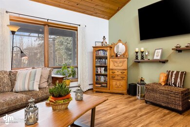 04-Living Room-ELKO0991