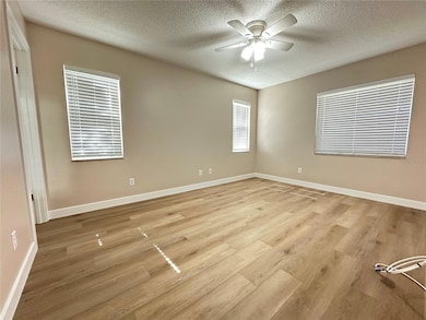 10740 43rd St N unit 401, Clearwater, FL 33762 - photo 4