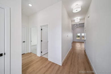 411 Pine Ave, Skiatook, OK 74070 - photo 6