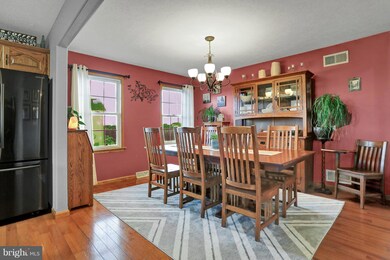 1451 Hamilton Hills Dr, Chambersburg, PA 17202 - photo 3