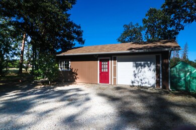 711 Gibbon Road (5 of 26)