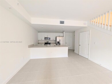 15557 SW 280th St unit 4, Homestead, FL 33032 - photo 2