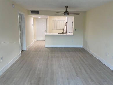10985 SW 107th St unit 212, Miami, FL 33176 - photo 3