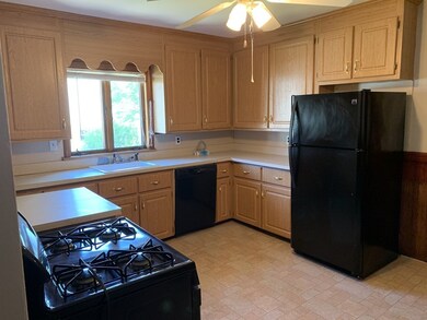 280 Temple St, West Roxbury, MA 02132 - photo 3