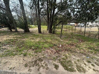 2109 Berthadale Rd, McComb, MS 39648 - photo 4