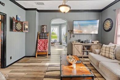 47 E Center St, Williamsport, IN 47993 - photo 4