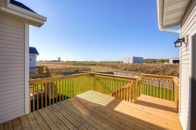 16738 Walnut Meadows Cir, Urbandale, IA 50323 - photo 5