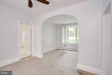 2817 Rose Ave, Halethorpe, MD 21227 - photo 4