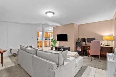 80 Robert Ct unit D, Manchester, NH 03103 - photo 5