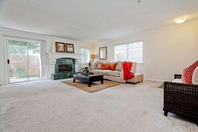Lovely and spacious living room with crown molding