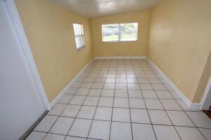 5631 S Rue Rd, West Palm Beach, FL 33415 - photo 4