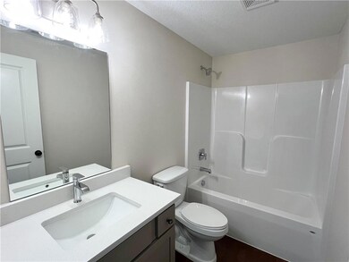 2388 N 8th Ave E, Newton, IA 50208 - photo 7